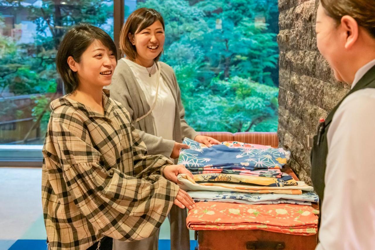 Senkeien Tsukioka Hotel Kaminojama Kültér fotó