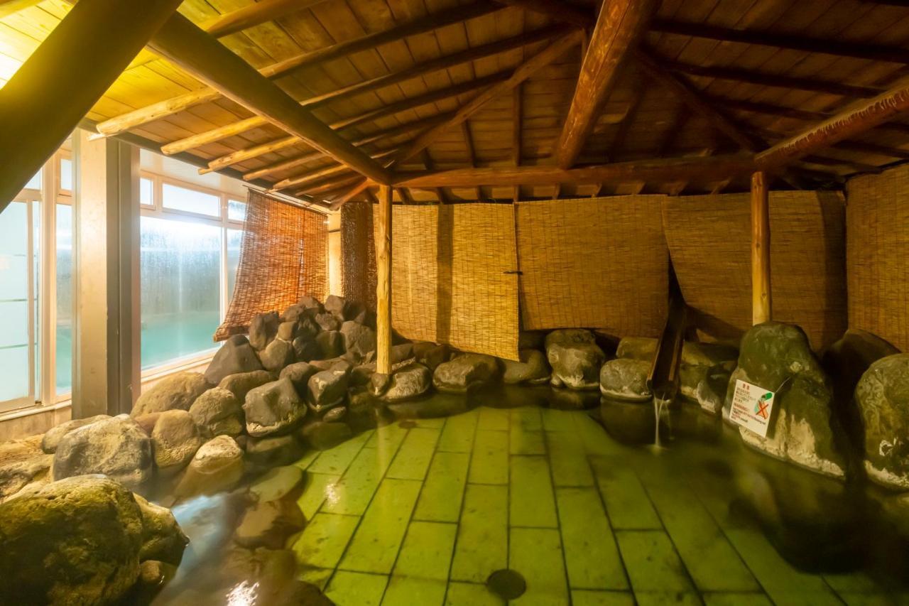 Senkeien Tsukioka Hotel Kaminojama Kültér fotó