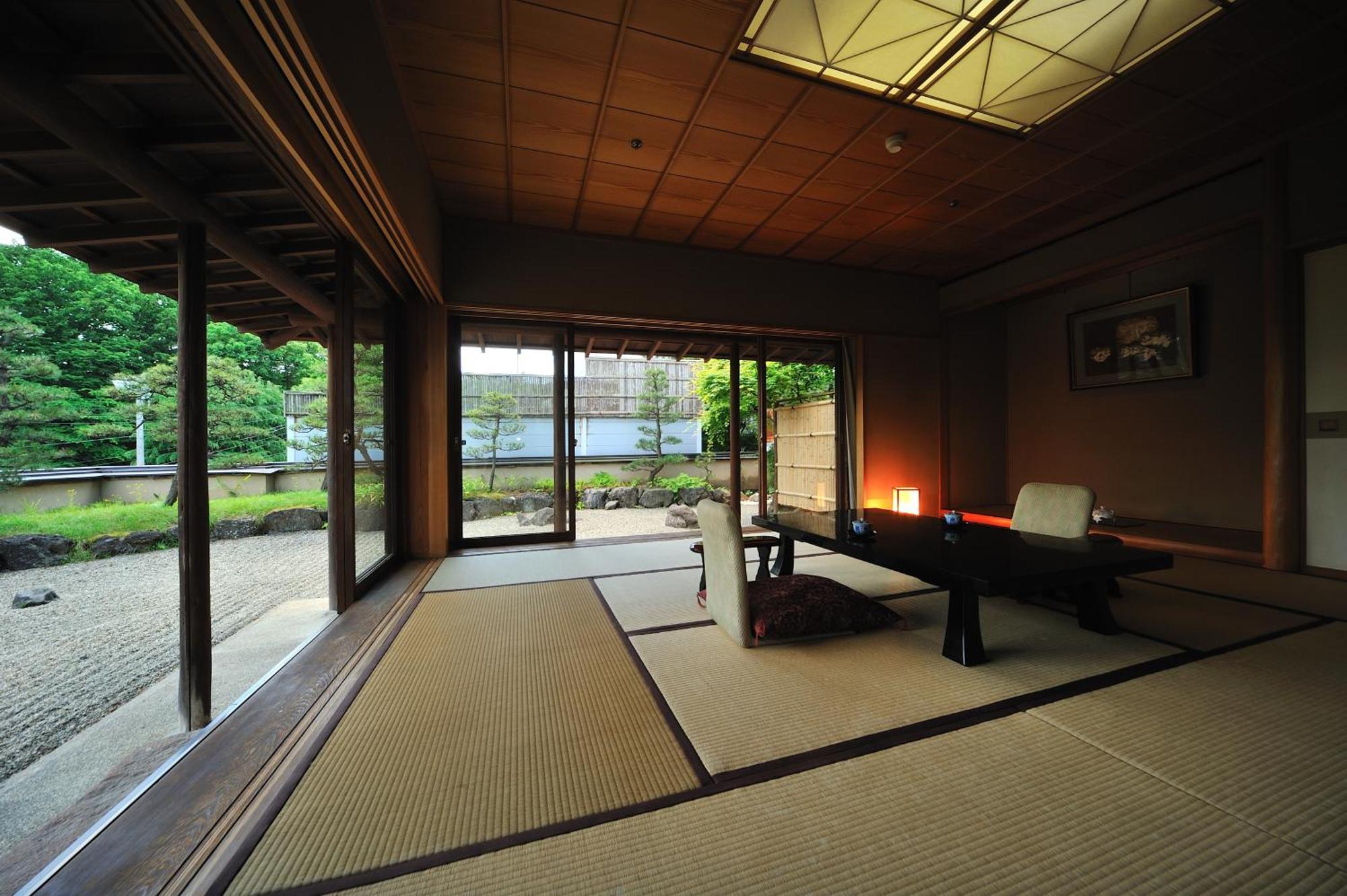 Senkeien Tsukioka Hotel Kaminojama Kültér fotó