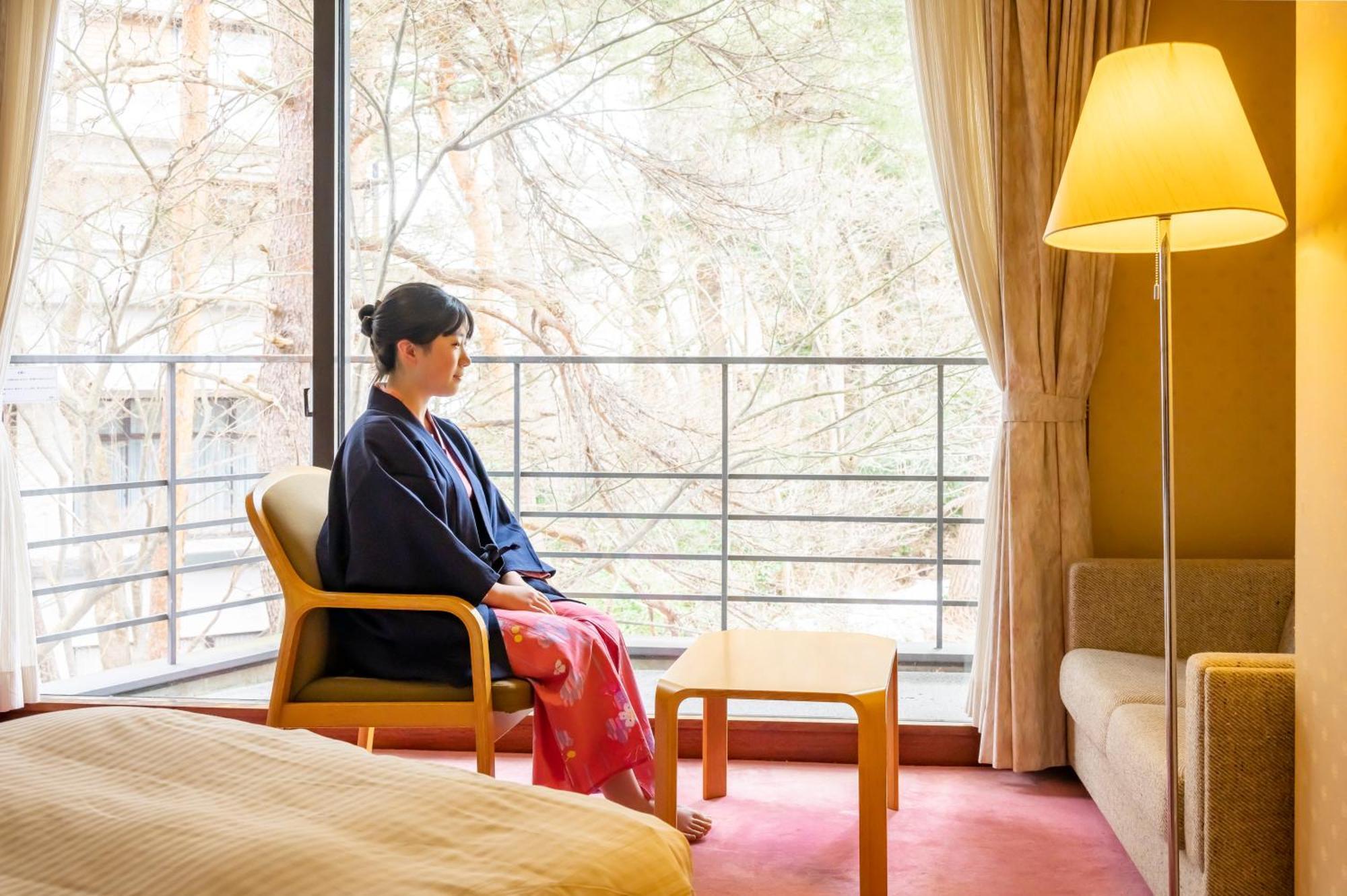 Senkeien Tsukioka Hotel Kaminojama Kültér fotó